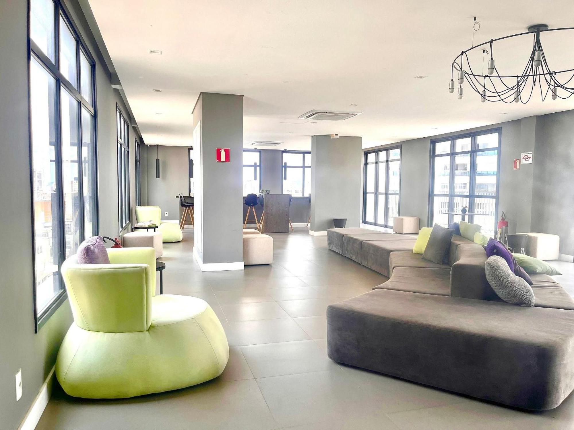Apartamento Moderno - Ar Condicionado, Estacionamento E Piscina São Paulo